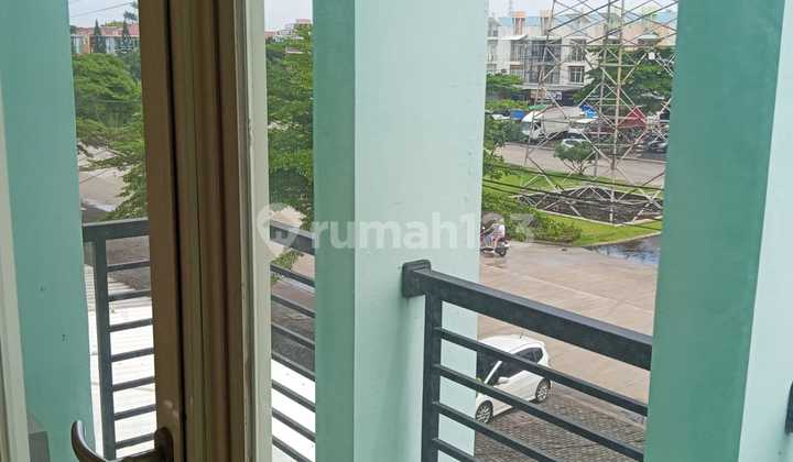 Di Sewakan Ruko Symphoni 3 Lantai Harapan Indah Bekasi Barat