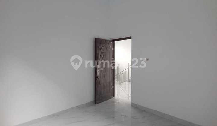 New House for Sale in Harapan Indah, many rooms, 2 floors, ready to occupy 2