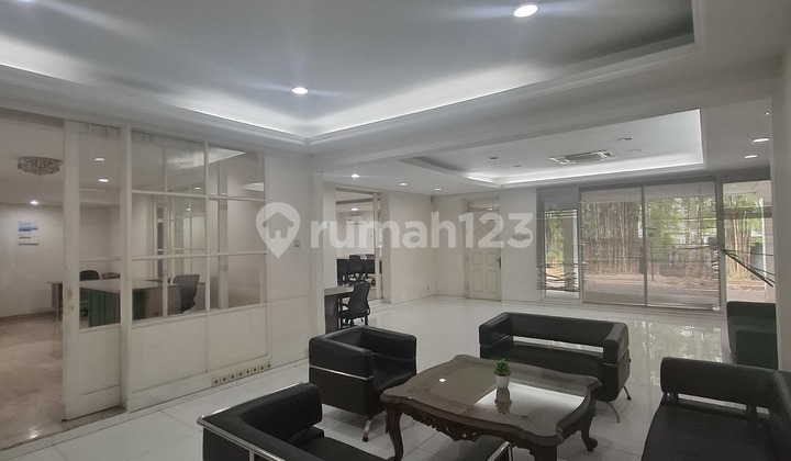 RUMAH LAMA HARGA BU KELURAHAN SELONG DKT SENOPATI SCBD