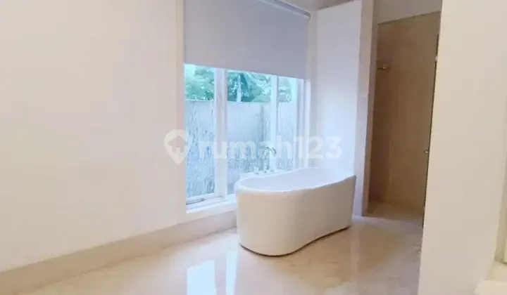 RUMAH MEWAH SIAP HUNI DGN PRIVATE POOL JL BRAWIJAYA PRAPANCA 2