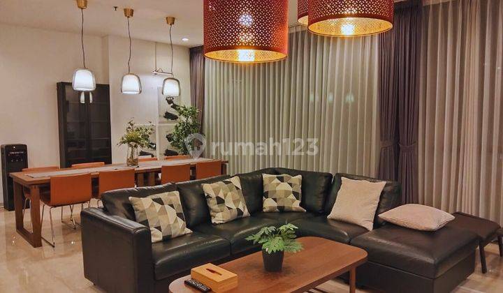 Apartemen Izzara 3 + 1 Br Tb Simatupang With Private Lift Balcony 2