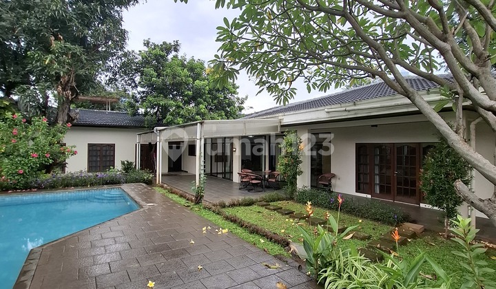 READY-TO-OCCUPY FURNISHED HOUSE NEAR PATRA KUNINGAN RASUNA SAID