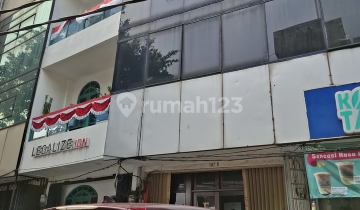 3.5 STORY RUKO ON SURYO WOLTER MONGINSIDI STREET NEAR SENOPATI SCBD 1