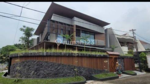 Rumah baru gress, hook, megah dan mewah di Manyar, Surabaya 1