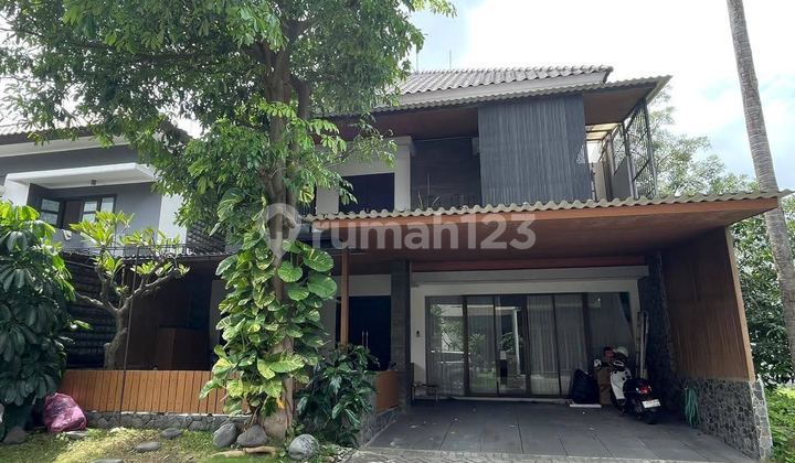 Rumah Mewah Modern di Prambanan Residence Wiyung - L