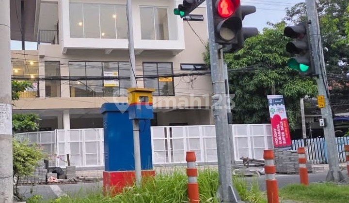 Luxury Building Surabaya Timur Dekat Pakuwon