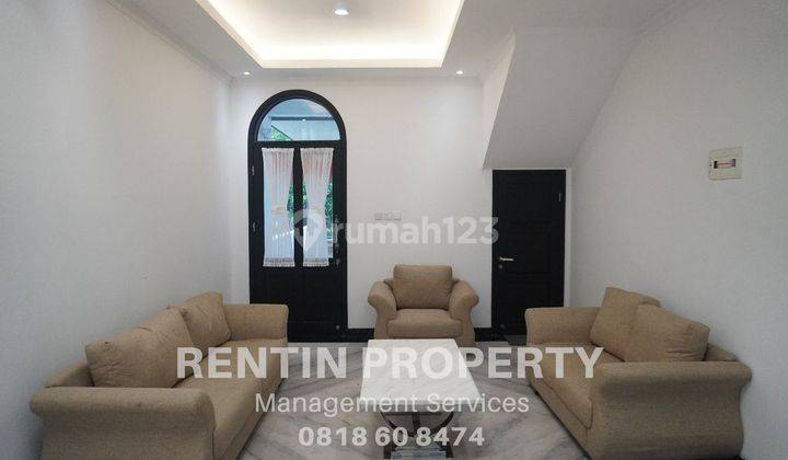 For Rent House At Bintaro Kebayoran Essence 5+1 Bedrooms 1