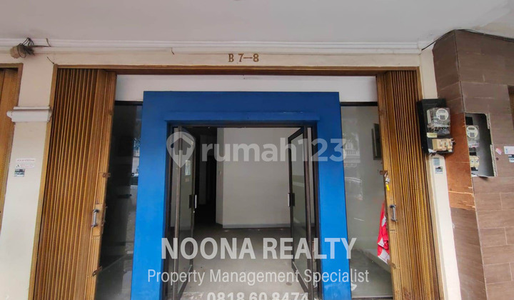 For Rent: 4-Story Good Condition Twin Shophouse at Crown Palace Tebet
