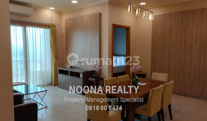 Senayan Residence Apartment for Rent 3 Bedrooms Mid Floor 2