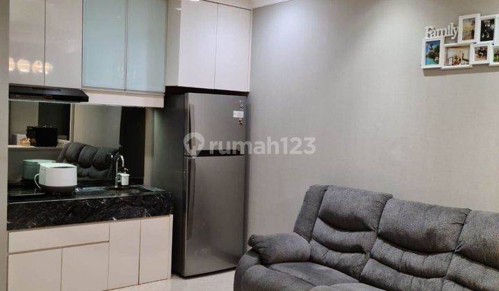 Sewa Apartemen Permata Hijau Suites 2 Bedroom Lantai Tinggi 1