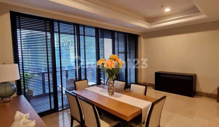 Rent Apartment District 8 Senopati 3 Bedroom High Floor 2