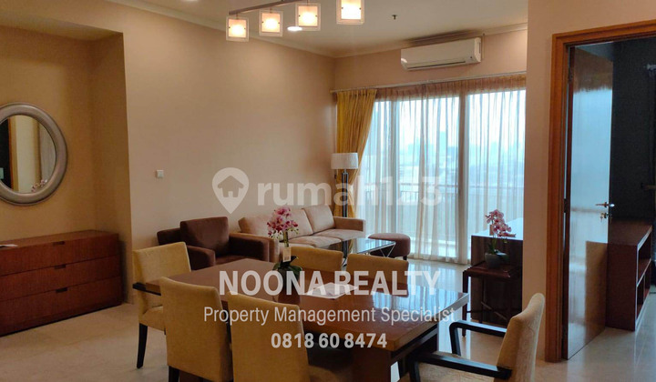 Senayan Residence Apartment for Rent 3 Bedrooms Mid Floor