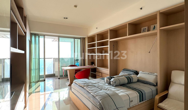 For Rent Apartment Kemang Village 1 Bedroom High Floor Furnished