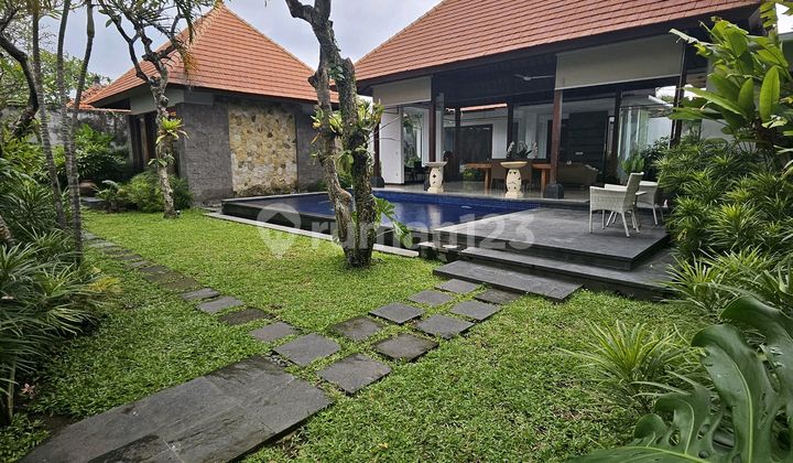 Sanur Near The Beach 3 Bedrooms Private Villa Available For Yearly Rent