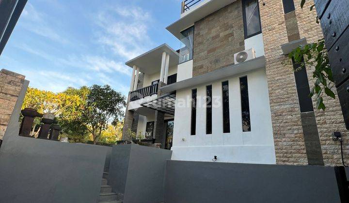 4 Bedrooms House Leasehold in Griya alam Pecatu 2