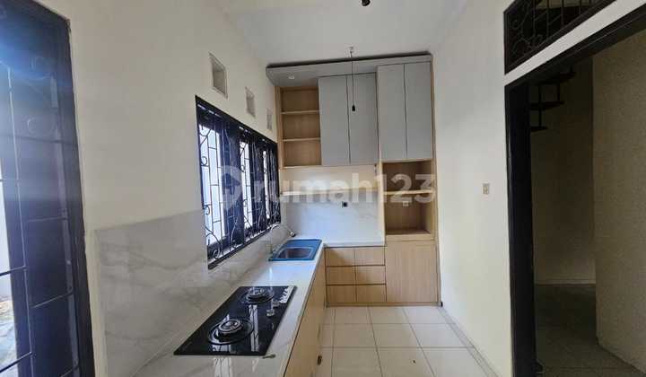 For Sale: 2-Story House in Mertanadi Near Seminyak/Gusto Gelato/Nuri's/Warung Made/Lava Vela 2