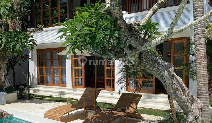 Ricefield View 3 Bedroom Villa For Sale Freehold In Bali Canggu Batu Bolong  1