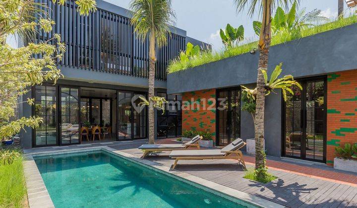 For Sale 3 Bedrooms Villa In Uluwatu Area 1