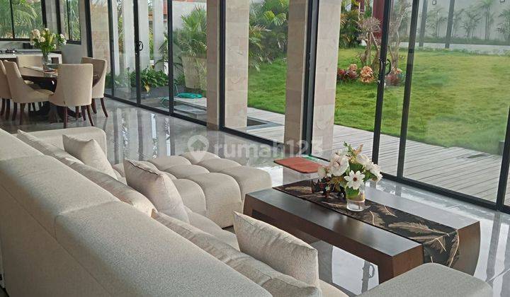 For Sale Brand New !! Luxury 3 Bedrooms Villa Located In Ungasan Area With Beautiful Sea View.  2