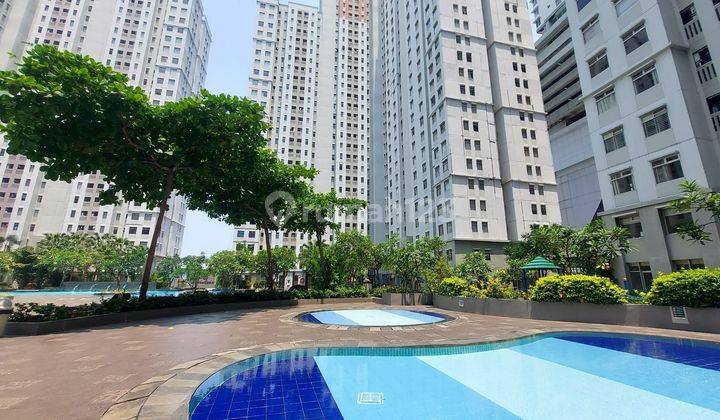 2 Bedrooms Apartement Area Pluit Jakarta