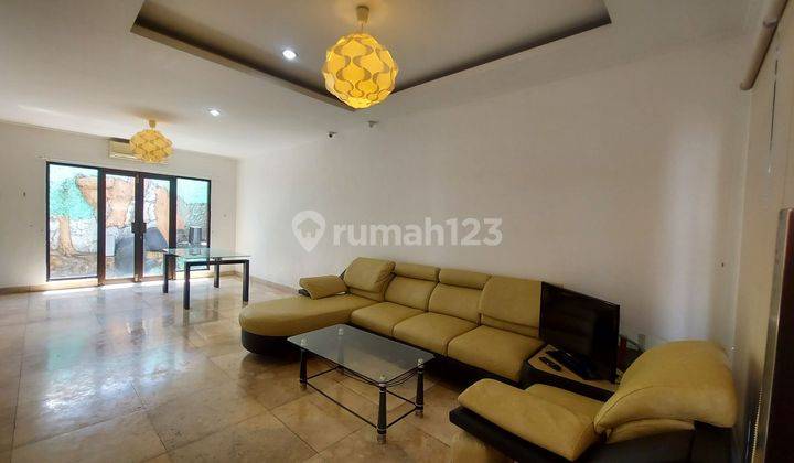 YEARLY Rent 3 Bedroom House In Kerobokan Complex