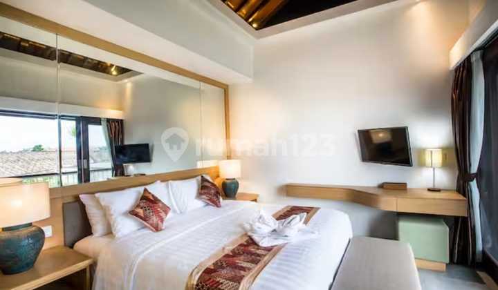 Stylish Minimalist 3Br Two-Storey Villa With Private Pool Bidadari Seminyak