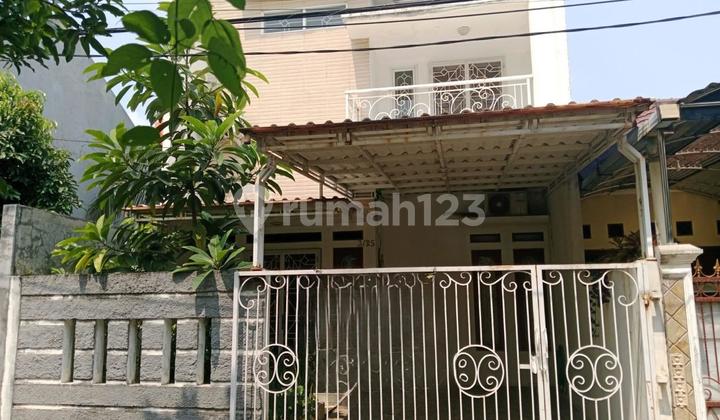 Rumah 2 Lantai Siap Huni di Jagakarsa