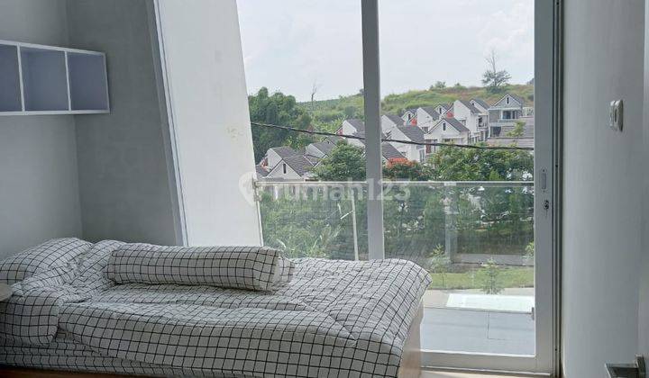 Rumah 2 Lantai Semi Furnished di Padasuka, Bandung 5