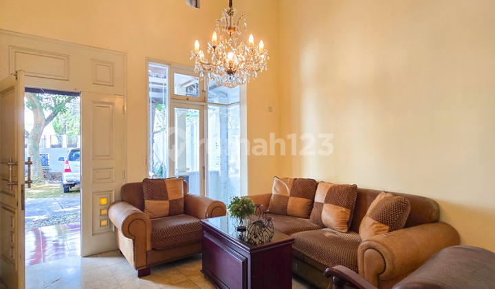 Ampera Cilandak - Rumah 1 Lantai dengan Kolam Renang, LT 430 m² 2