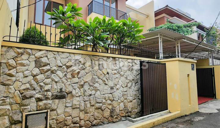 Flood-Free, 2-Story House in Kemang, Freehold Title, Ready to Occupy