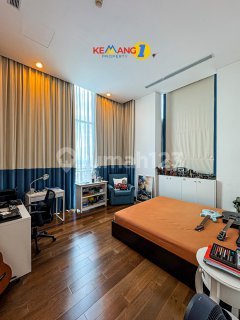 Apartemen Modern Type Penthouse Dengan Priv. Lift Dan View City 2