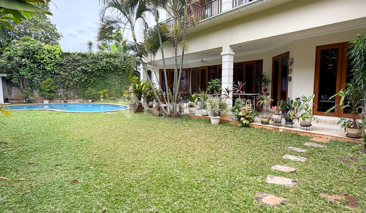 Mega House South Jakarta - Fully Renovated, Pool, Marble, Daikin AC, Price 39M 2