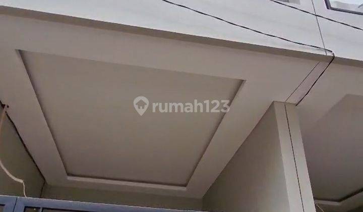 Rumah 4 Lantai Baru Semi Furnished SHM di Taman Ratu, Duri Kepa, Jakarta Barat 2