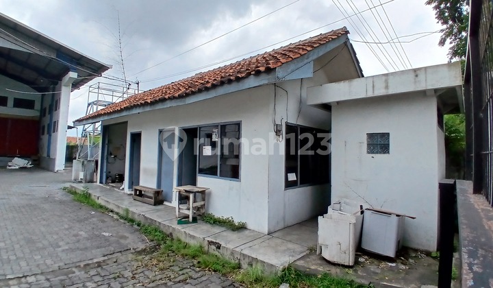 Ready-to-Use Warehouse for Rent on Jl. Majapahit, Semarang 2