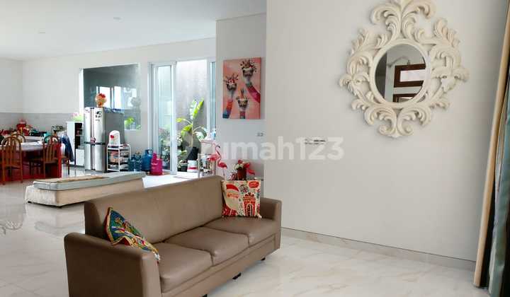 Rumah 2 Lantai Dijual di Cinde Raya 2