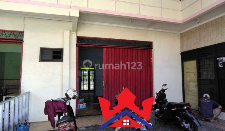 Rumah dan tempat usaha disewakan di Supriyadi 1