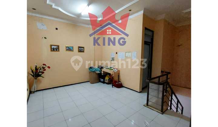 Ruko 2 lantai dijual di Supriyadi 4
