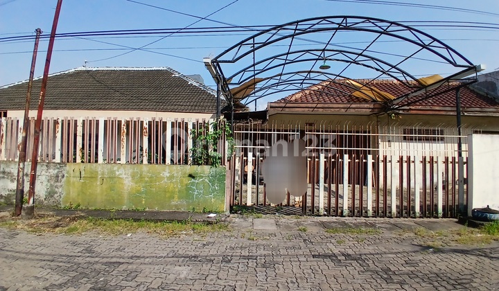 Rumah Lama Hitung Tanah Dijual di Jalan Sumbermas Semarang 2