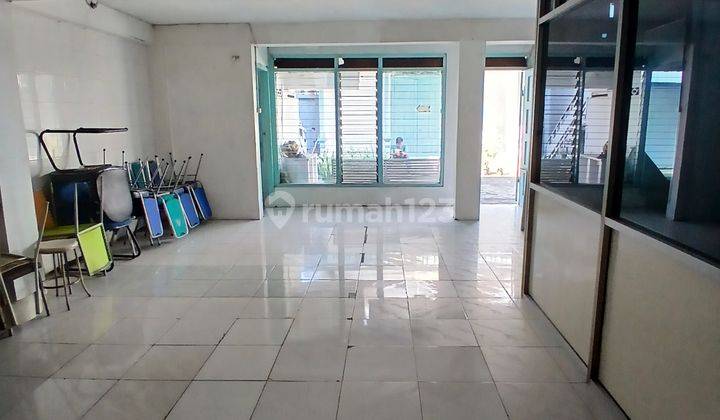 Ruang Usaha Disewakan Di Jalan Dr. Cipto 1