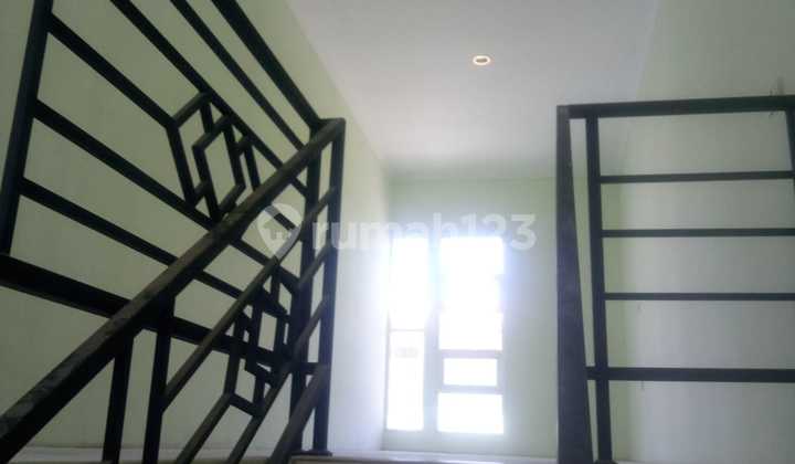 Ruko 2 Lantai Dijual di Tlogosari Semarang 2