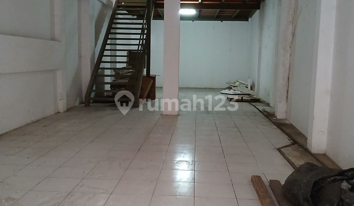 Ruko 2 Lantai Disewakan di Tengah Kota Semarang 2