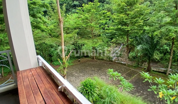 Rumah Bagus Furnished di Candi Golf Cluster Panorama Disewakan 2