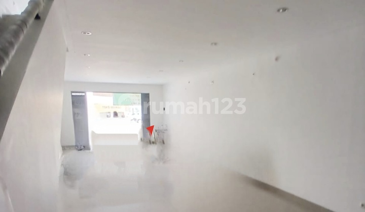 Ruko 2 Lantai Disewakan di Pasar Modern Bsb 2