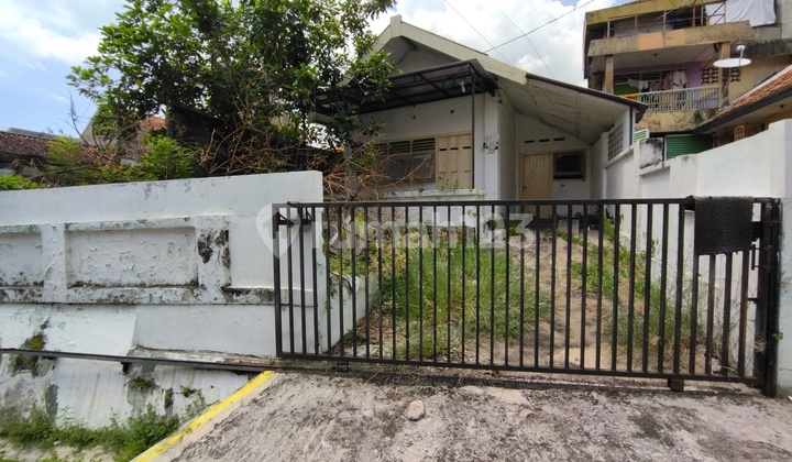 Rumah Hitung Tanah Dijual di Wonodri Krajan 1