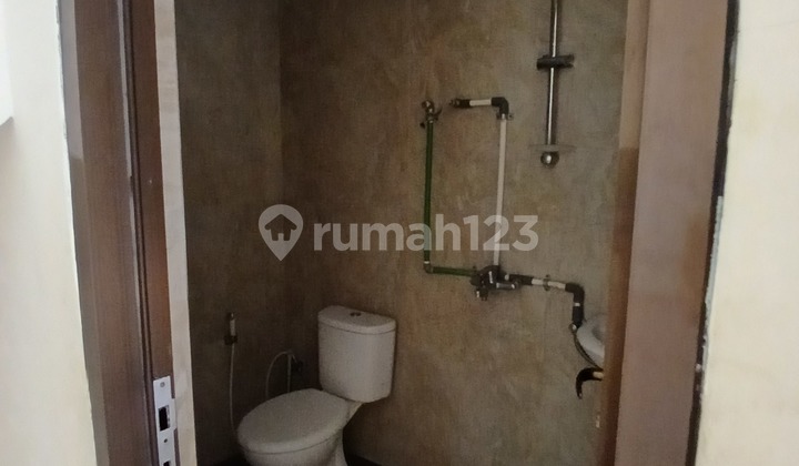 Rumah 2 Lantai Disewakan Di Tengah Kota Semarang 2