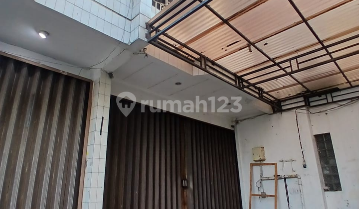 2-Story Shop House for Rent in City Center 2-Story Shop House for Rent in City Center