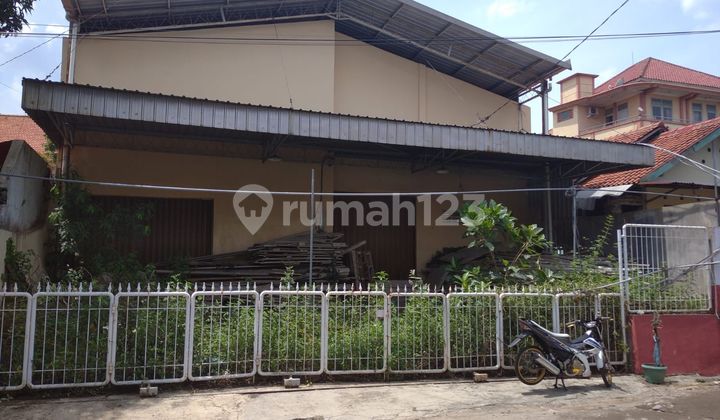 Gudang /Rumah Lama Disewakan di Jalan Papandayan 2