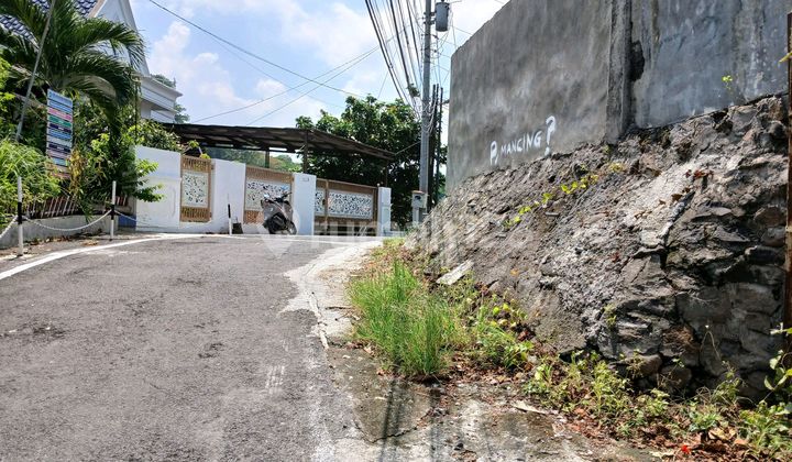 Land on Jl. Sumbing 2