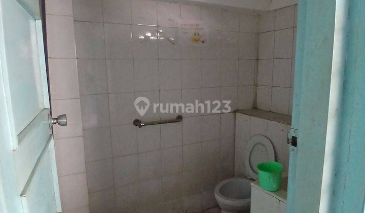 Ruang Usaha Disewakan Di Jalan Dr. Cipto 2
