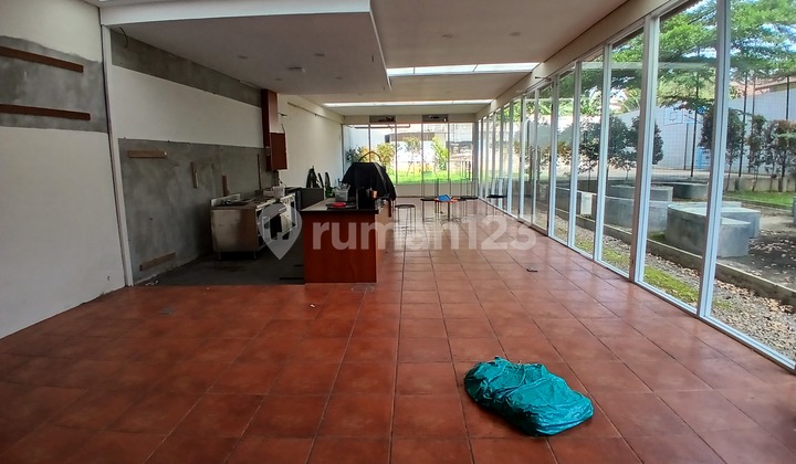 Commercial Space for Rent in South Semarang 1